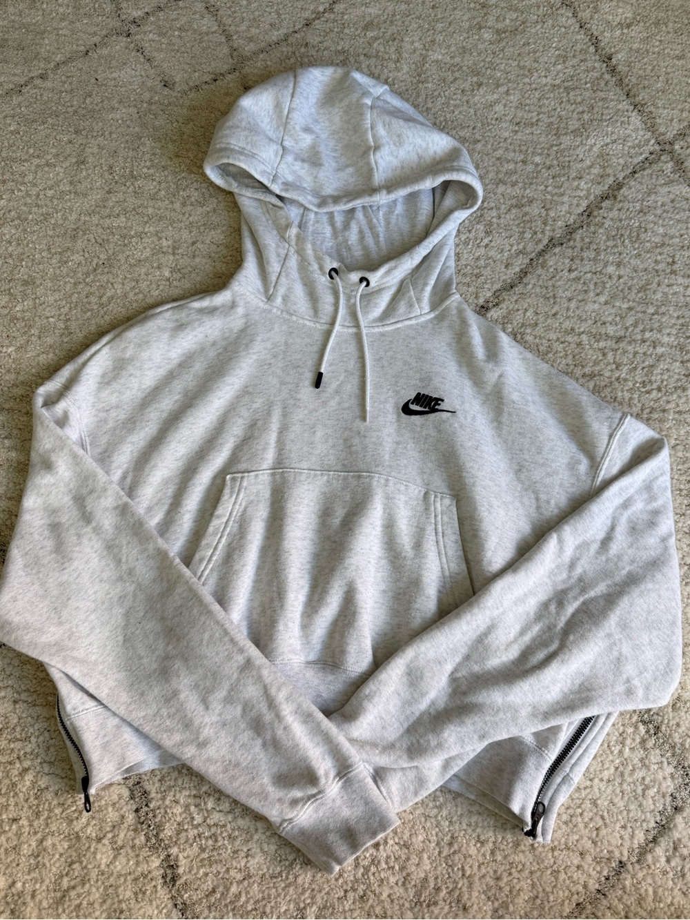 Nike Essentials Side-Zip Cropped Hoodie in Light Grey Size S